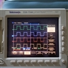 Máy hiện sóng Tektronix 4 kênh 500Mhz TDS754C  like new ( mới 95%)
